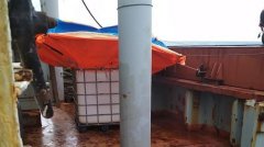 國際海運(yùn)-利比里亞散貨船海員被迫收集雨水來生