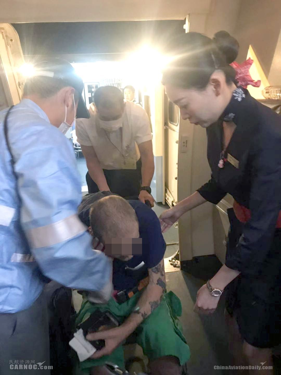 東航放油45噸備降救人 旅客平安航班續(xù)飛-阿聯(lián)酋的空運