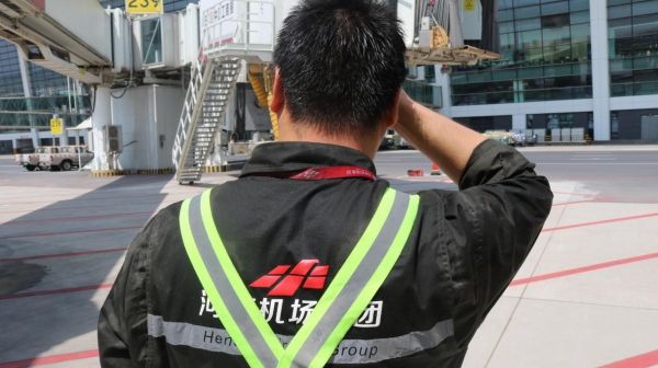 為您“帶鹽” 鄭州機(jī)場機(jī)務(wù)的十二時辰-空運(yùn)查詢