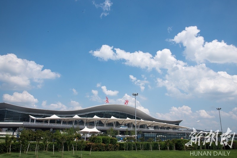湖南長(zhǎng)沙黃花機(jī)場(chǎng)：湖南從這里飛向世界-亞美尼亞的國(guó)際快遞