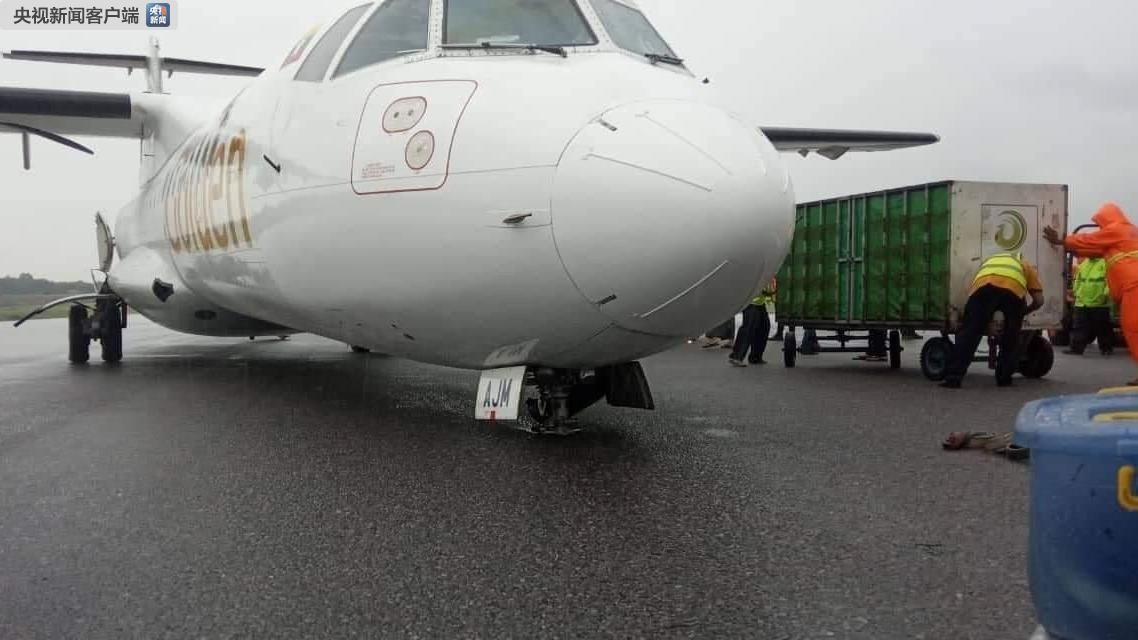 前起落架斷裂！緬甸一架ATR-72降落時沖出跑道