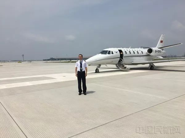 全球首次！大興機(jī)場第二階段飛行校驗：雙機(jī)同時升空-上海國際快遞