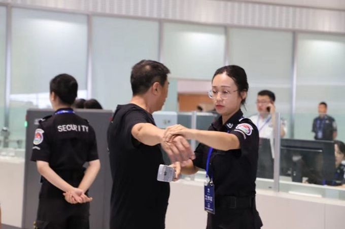 大興機場第三次綜合演練 首次全部開放航站樓五條指廊-迪拜空運