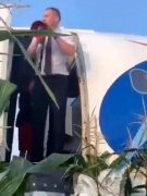 俄客機(jī)成功迫降玉米地 機(jī)長卻拒絕贊譽(yù)：我不是什么英雄-卡塔爾的空運(yùn)