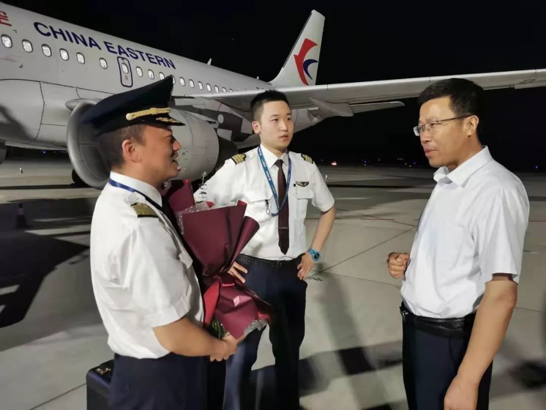 固原六盤山機(jī)場迎來首架駐場過夜飛機(jī)-深圳出口國際快遞