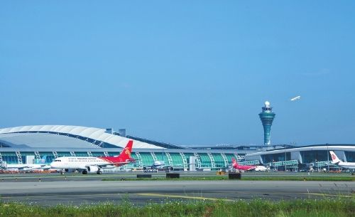 得風氣之先，領(lǐng)潮流之變：廣州白云機場爭當中國民航發(fā)展的引領(lǐng)者