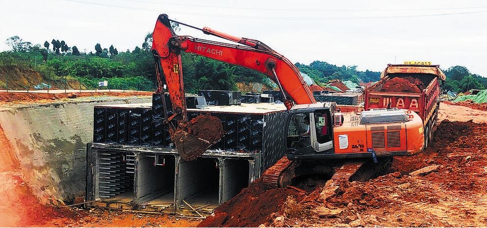 成都天府機(jī)場(chǎng)北一線道路和綜合管廊工程全速推進(jìn)-香港國(guó)際空運(yùn)
