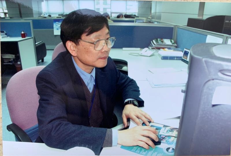 講述·與共和國(guó)共成長(zhǎng)：大飛機(jī)事業(yè)陷入低谷后-國(guó)際快遞訂艙