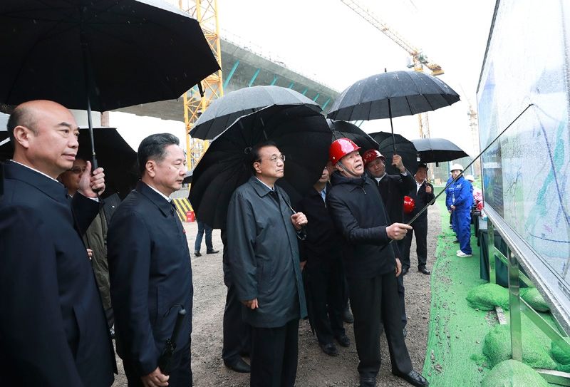 李克強(qiáng)：將目前高鐵仍然空白的省份盡快接入全國(guó)高鐵網(wǎng)絡(luò)
