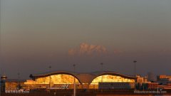 澳大利亞國(guó)際空運(yùn)烏魯木齊國(guó)際機(jī)場(chǎng)改擴(kuò)建工程16日正式開(kāi)工