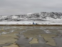 <b>海運(yùn)費(fèi)在線查詢-喀納斯機(jī)場(chǎng)迎來冬季運(yùn)行第一場(chǎng)雪（附圖）</b>
