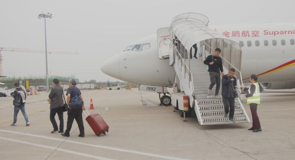 香港空運(yùn)公司-換季首日 安慶機(jī)場(chǎng)深圳=安慶=煙臺(tái)航線成功首航