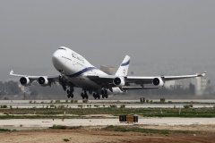 南美國(guó)際國(guó)際快遞-以色列航空最后的747航班:天空中繪制747飛機(jī)圖案