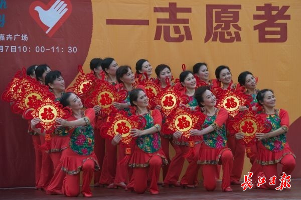 母女上陣、三代同臺，這場文藝演出很溫馨