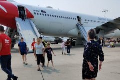 香港國際空運-一澳航客機突發(fā)故障 艙內(nèi)煙霧彌漫被迫返航