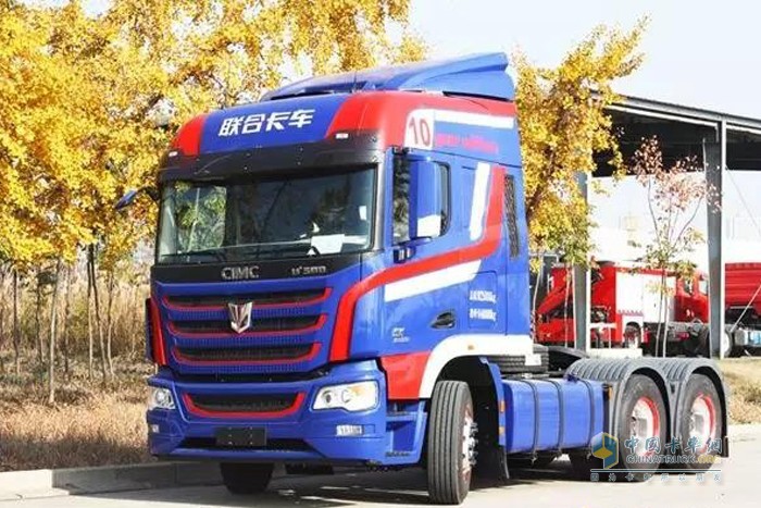 聯(lián)合重卡 聯(lián)合U+ 牽引車(chē)