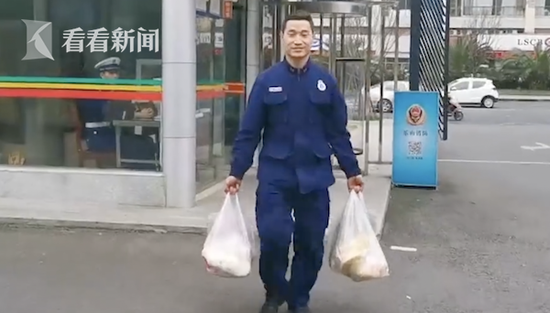你們負(fù)責(zé)撈尸嗎 接警員勸導(dǎo)50分鐘救下一條生命
