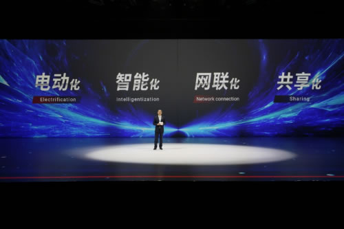 
fedex-J7加冕新車王，行業(yè)大咖點贊解放自主研發(fā)新高度