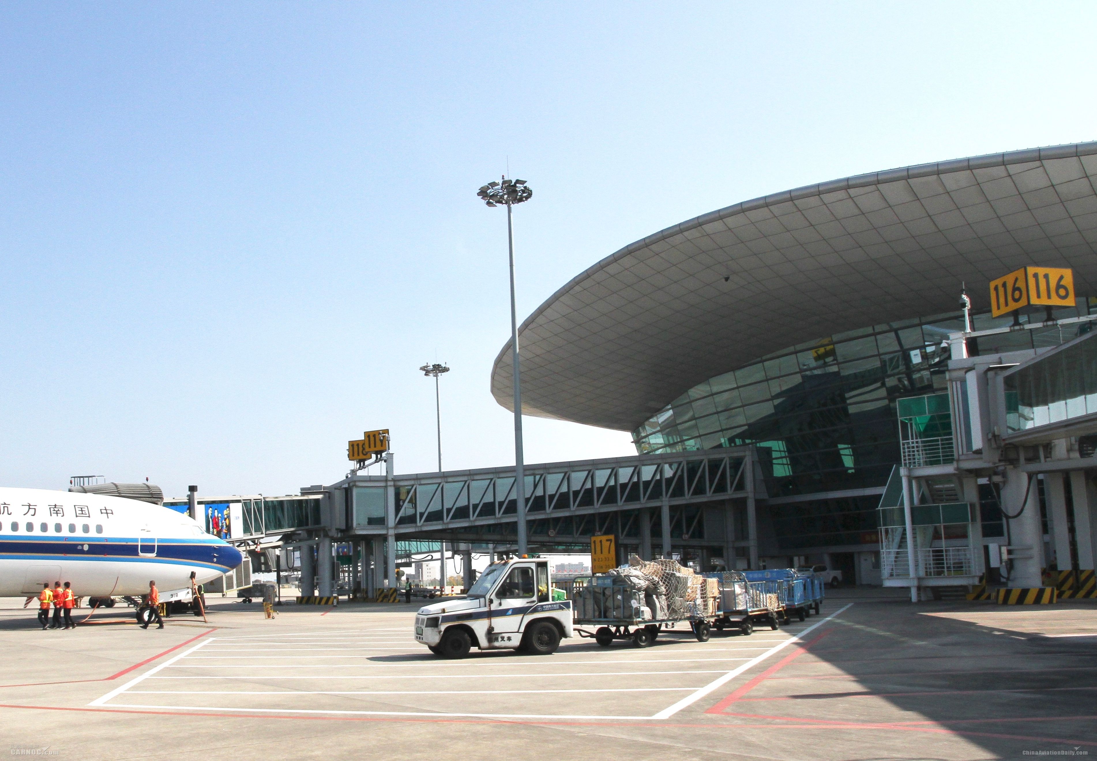 emc船公司-揭陽潮汕機場全年接送旅客達735.4萬人次