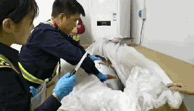 【壯麗70年·奮斗新時(shí)代】鄭州機(jī)場：“空中絲綢之路”上新的航空貨運(yùn)樞紐