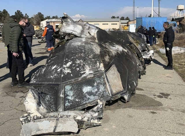 烏克蘭：伊朗導(dǎo)彈擊中客機駕駛艙下方 飛行員當場死亡