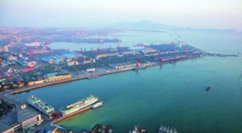 上?？者\(yùn)公司山東港口煙臺(tái)港幾內(nèi)亞海外項(xiàng)目月吞吐量突破400萬(wàn)噸