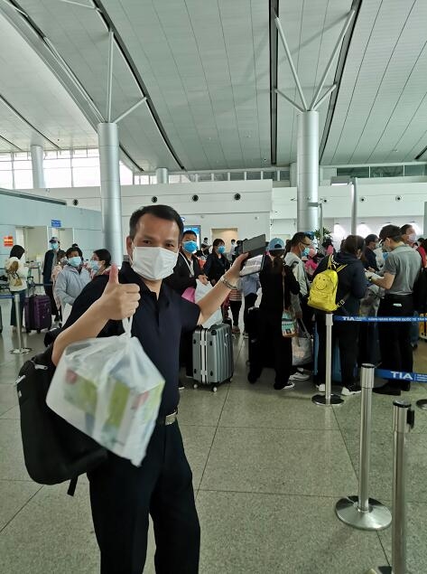 國際貨代-回家！東航包機從越南胡志明接回131位湖北同胞