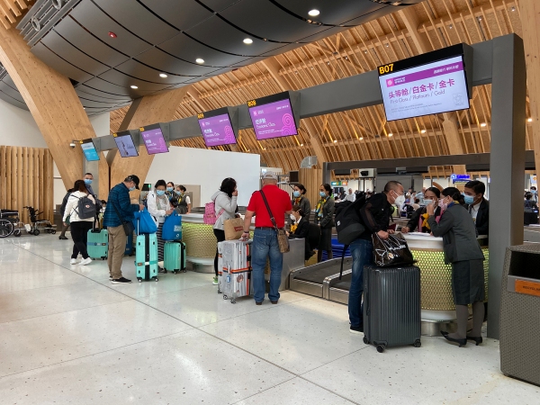 澳洲國際空運-吉祥航空單日3架包機接回579名滯留菲律賓同胞