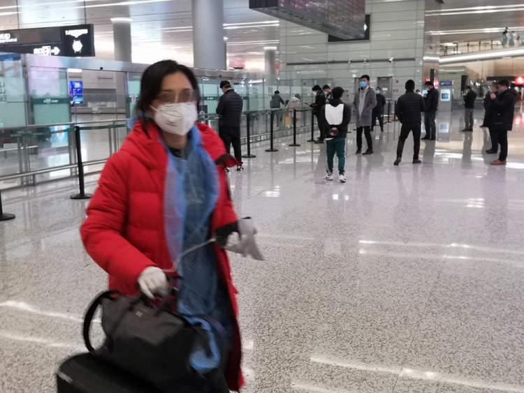 深圳出口空運(yùn)-視頻：上海虹橋機(jī)場(chǎng)迎來(lái)“北歐式”接機(jī)和“花式防護(hù)”