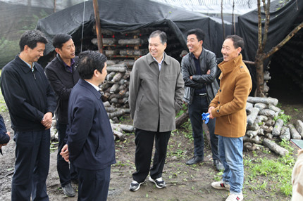 【商務(wù)廳】趙潤民廳長赴嵐皋縣調(diào)研并出席全省電商扶貧暨物流快遞整合工作現(xiàn)