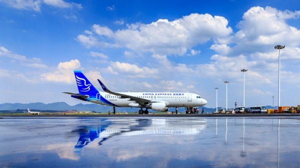 致敬一線醫(yī)務(wù)人員 華夏航空贈送往返機票1套