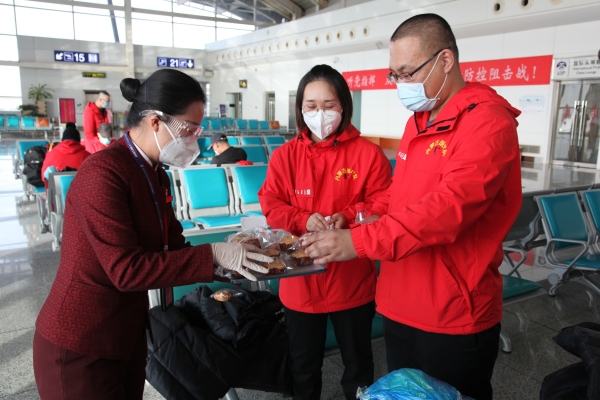 烏克蘭航空-國航內(nèi)蒙古公司再派兩架飛機(jī)護(hù)送內(nèi)蒙古第八批醫(yī)療隊(duì)增援武漢