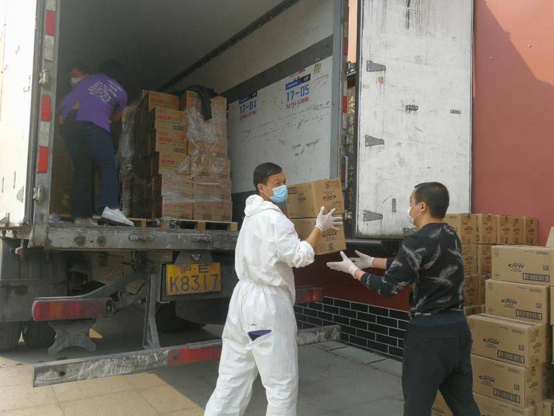 澎湃攜手京東物流馳援在漢醫(yī)護(hù)，三家日用品牌鼎力相助