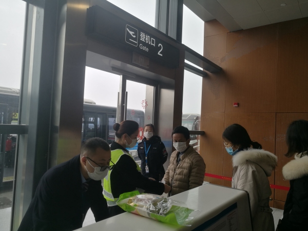 阿曼的空運-巴中恩陽機場：農(nóng)民工返崗包機2月26日首飛