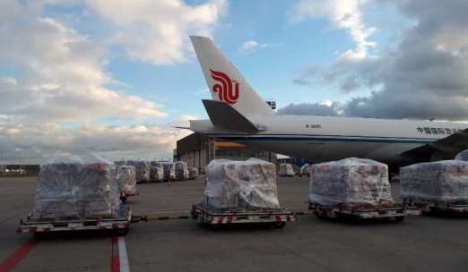 民航局組織航空公司“跨境接力” 安全高效完成16臺ECMO緊急運(yùn)輸任務(wù)
