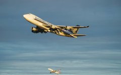 黎巴嫩-新加坡航空CEO帶頭降薪15%，員工可休無薪假