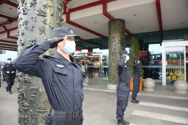 十大空運公司-三峽機場順利保障福建援宜支援隊平安凱旋