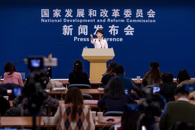 國家發(fā)展改革委舉行2020年1月份新聞發(fā)布會(huì) 介紹宏觀經(jīng)濟(jì)運(yùn)行情況并回應(yīng)熱點(diǎn)問