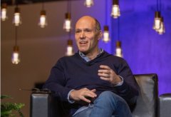 迪拜空運(yùn)-Expedia獲32億美元融資 任命Peter Kern為新CEO