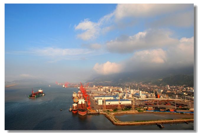 連云港港開通省內(nèi)首條海鐵聯(lián)運(yùn)通道
-貨運(yùn)報(bào)價(jià)