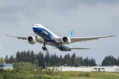 第二架波音777X新型遠(yuǎn)程寬體飛機(jī)首飛
-上海機(jī)場(chǎng)