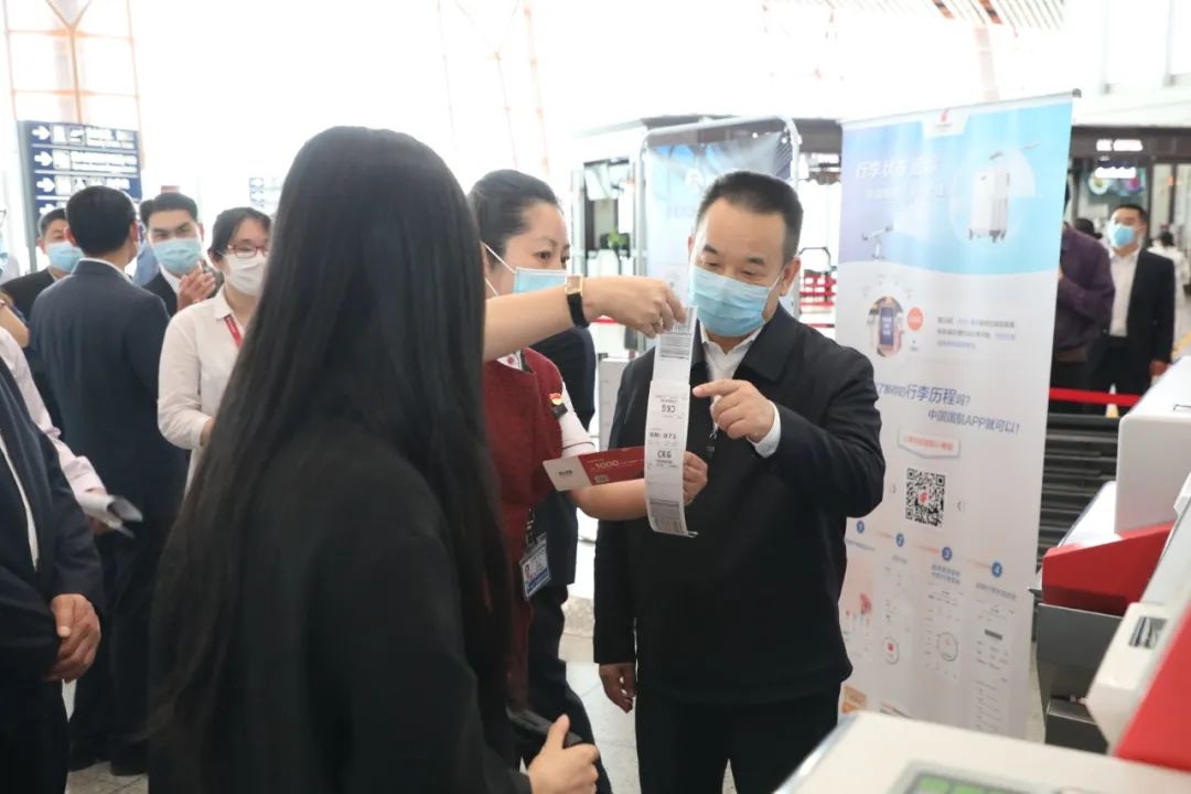 像查快遞一樣查行李!行李全流程跟蹤系統(tǒng)試點(diǎn)航線服務(wù)正式上線533381_ 像查快遞一樣查行李!行李全流程跟蹤系統(tǒng)試點(diǎn)航線服務(wù)正式上線