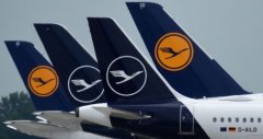 總部設(shè)在愛爾蘭的歐洲最大廉價航空公司——瑞安航空公司
-十大空運公司