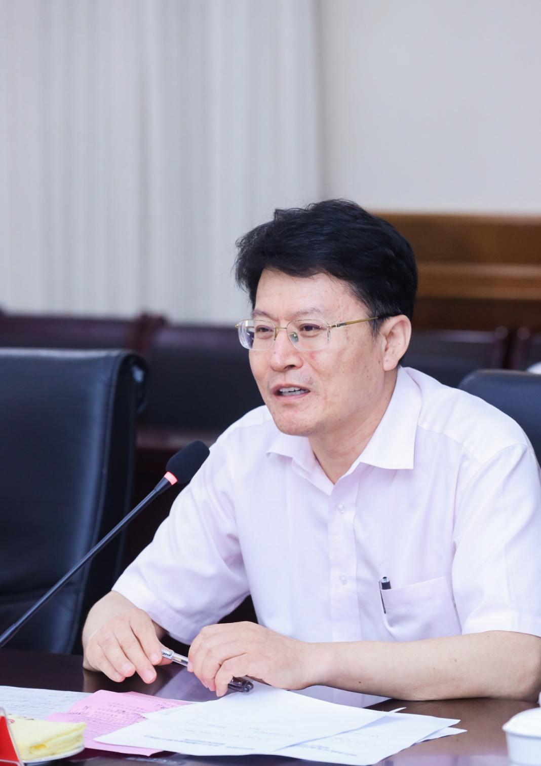 打造集合車、貨在線的以大件和大宗資源為主的網(wǎng)絡貨運平臺
-深圳出口