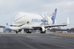 承擔(dān)每周將空客全系列飛機的水平尾翼、A350飛機第19機身段和翼下蒙皮運往圖盧