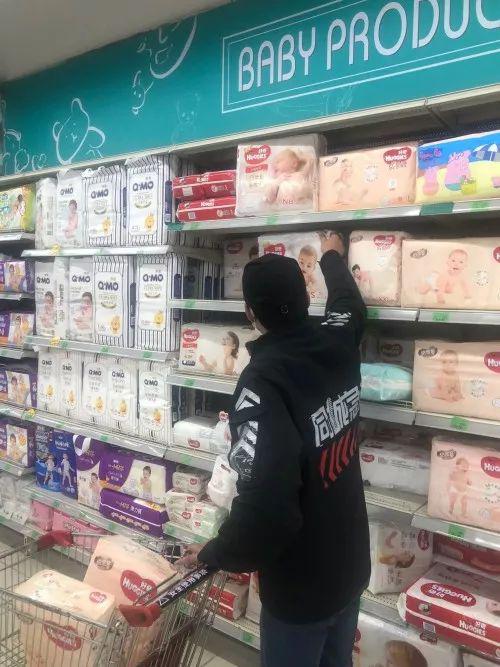 此次峰會主要圍繞“行業(yè)政策分析與趨勢研判”、“電商平臺、快遞快運的跨界與融合”、“新技術(shù)與新裝備的智能化”等六大會議議題展開
-瓦爾納海運費