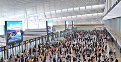 江北國際機(jī)場航站樓所有商業(yè)推出單筆消費(fèi)滿額贈(zèng)禮、雙節(jié)主題優(yōu)惠促銷等活動(dòng)