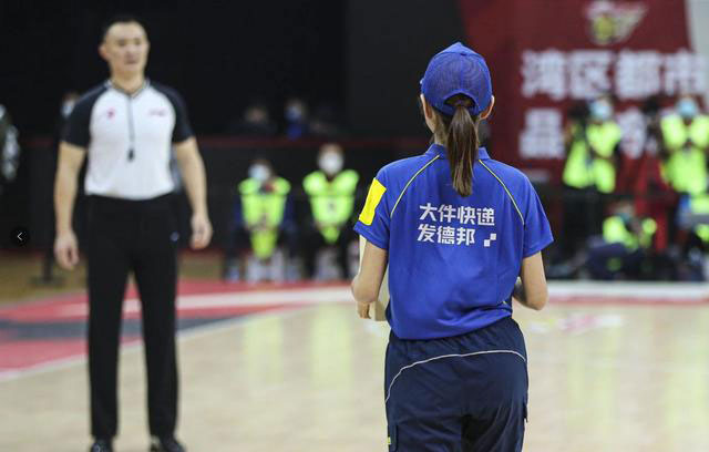 新賽季“不負(fù)所愛”！德邦快遞一路庇護(hù)CBA諸暨“會(huì)戰(zhàn)”
