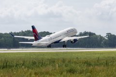 2020年6月總裝的首架A220飛機首飛
-智利海運費