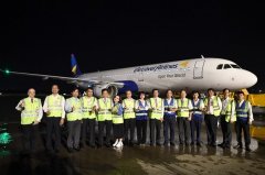 該飛機的座位數(shù)為220個
-亞馬遜fba海運